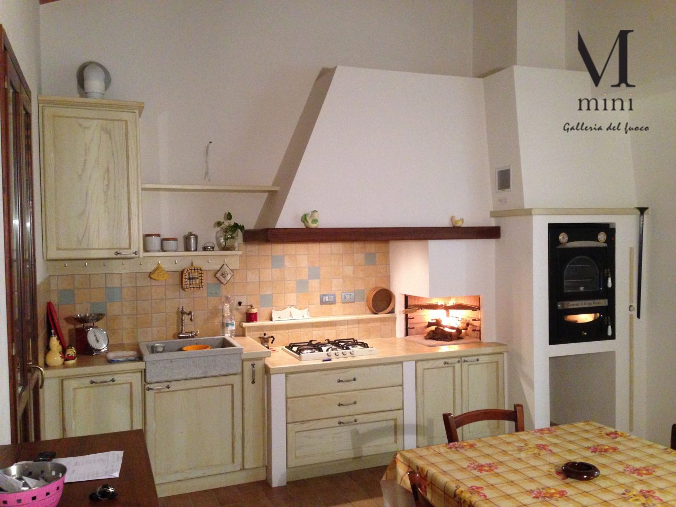 Cucina da interno  Camini e stufe Mini Srl