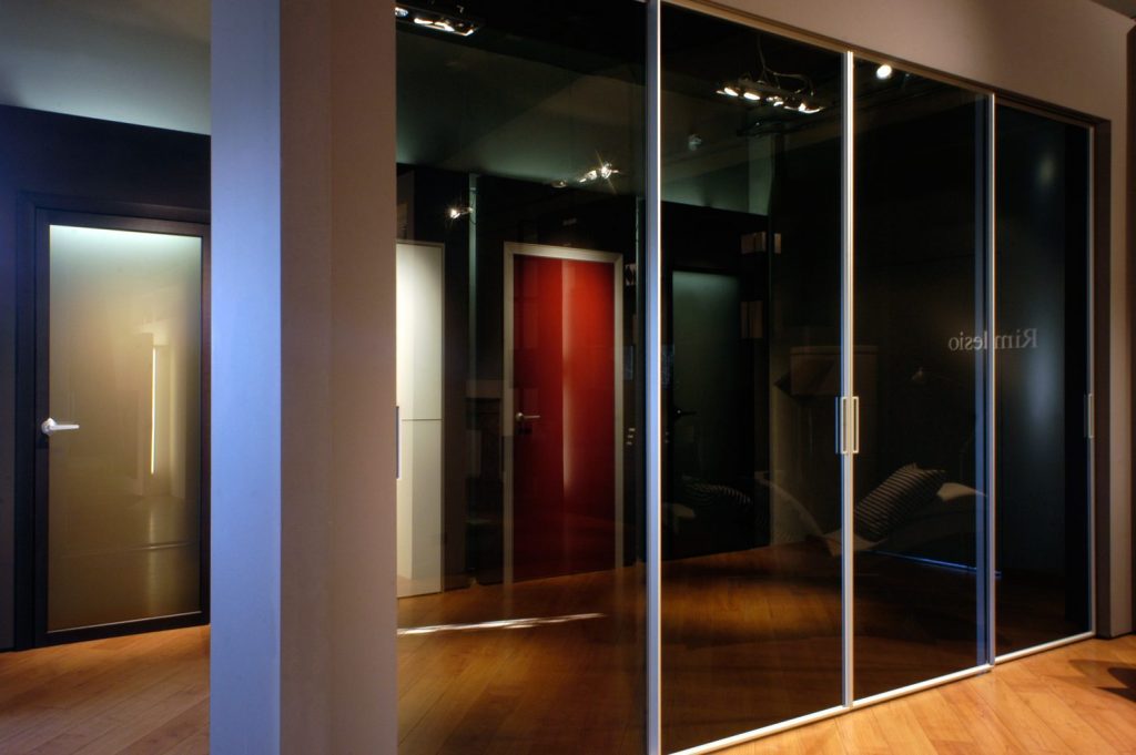 mini-galleria-fuoco-modena-mostra-showroom-porte-1